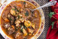 Recipe for mushroom barley soup with beef